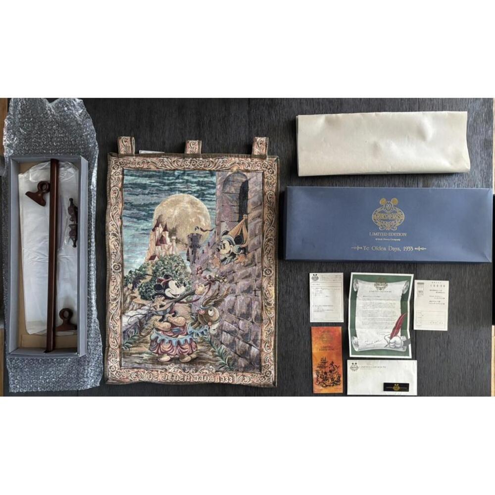 Mickey Mouse Workshop Limited Edition Ye Olden Days 1933 Tapestry w BOX! Disney